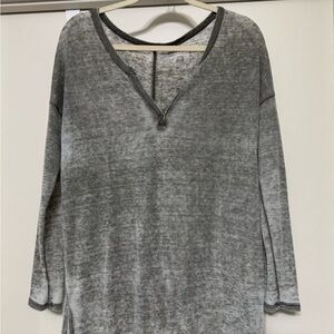 American Eagle Outfitters Gray Long Sleeve Top